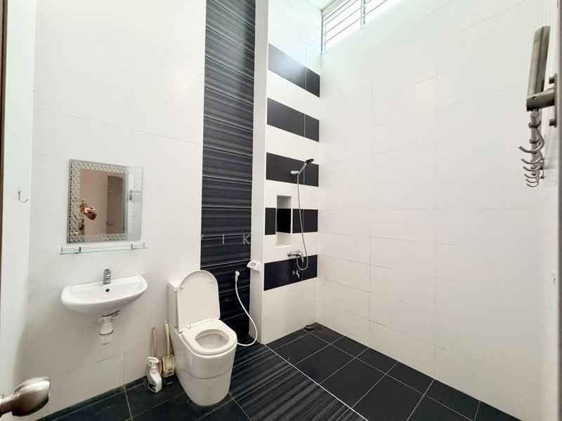 Cluster House for Sale in Taman Nusa Bestari (Iskandar Puteri (Nusajaya)) - Yik Tat - PropertyGuru.com.my