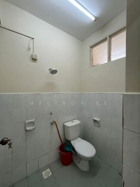 Pangsapuri untuk Dijual di Sri Awana Townhouse - Melinda Ee - Bathroom - PropertyGuru.com.my