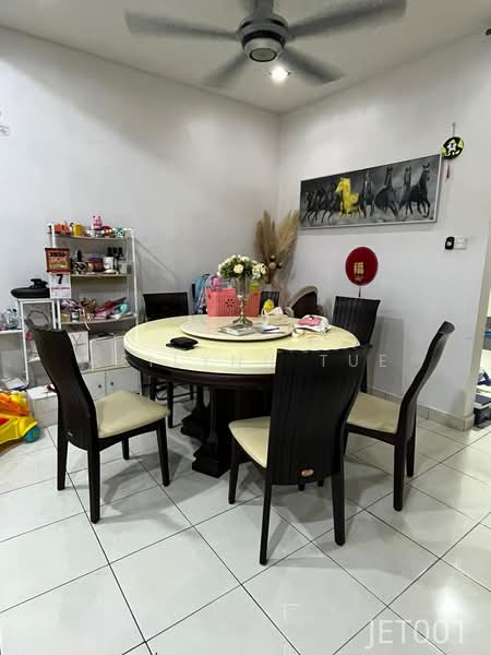 Rumah Teres untuk Dijual di Bandar Puteri Klang (Klang) - Reilynn Tue - Dining Room - PropertyGuru.com.my