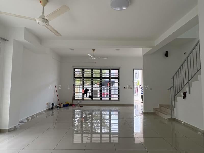 Rumah Teres 2 Tingkat untuk Dijual di Setia Ecohill (Semenyih) - Azli Ibrahim - Living Room - PropertyGuru.com.my