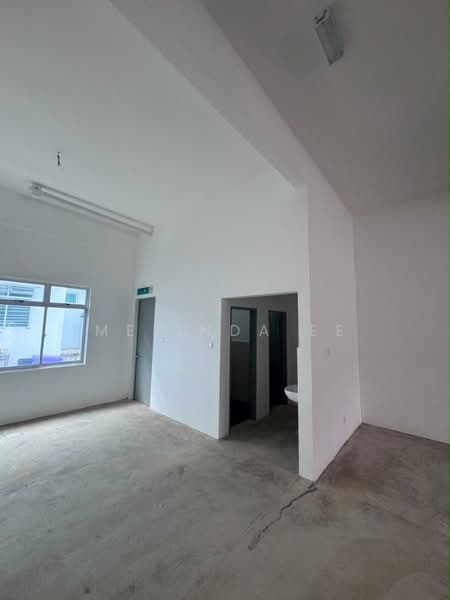 Kedai untuk Disewa di Bandar Putra (Kulai) - Melinda Ee - Interior - PropertyGuru.com.my