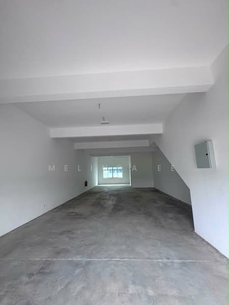 Kedai untuk Disewa di Bandar Putra (Kulai) - Melinda Ee - Interior - PropertyGuru.com.my