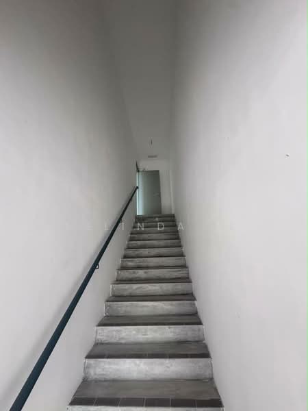 Kedai untuk Disewa di Bandar Putra (Kulai) - Melinda Ee - Interior - PropertyGuru.com.my