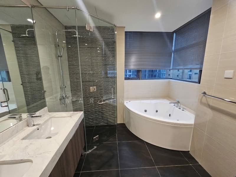 Kondominium untuk Disewa di Capella Embassy (D'Rapport Residences) - Martin Lee - Bathroom - PropertyGuru.com.my