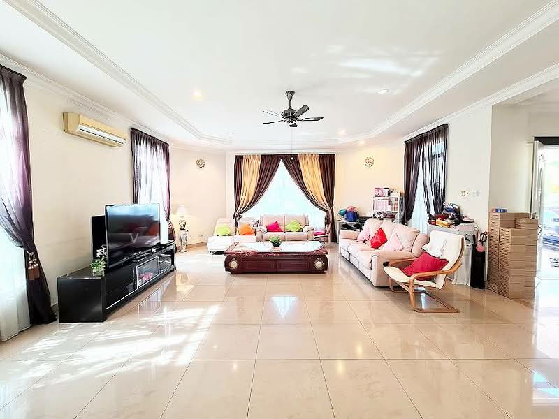 Bungalow for Sale in Selangor Polo Residency (Kota Damansara) - Vincent Liaw - Living Room - PropertyGuru.com.my