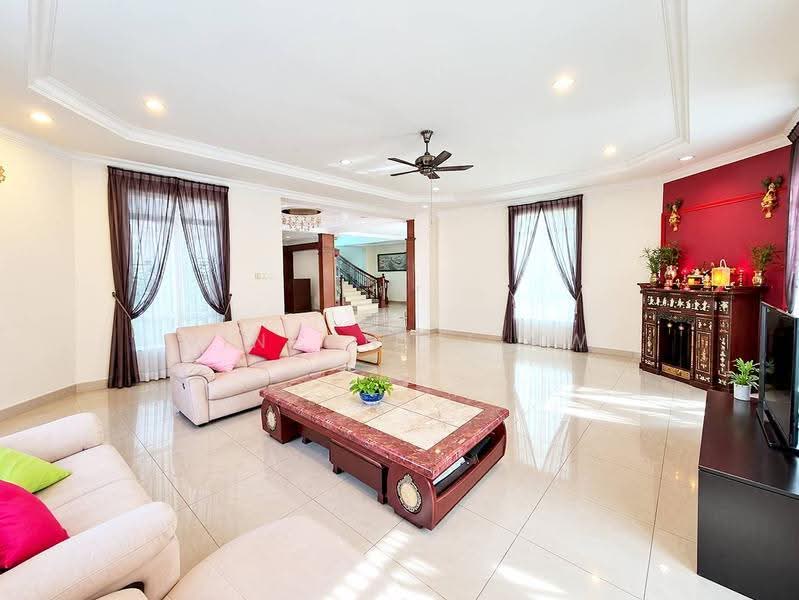 Bungalow House for Sale in Selangor Polo Residency (Kota Damansara) - Vincent Liaw - Living Room - PropertyGuru.com.my