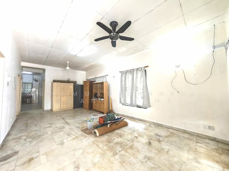 Rumah Teres 1 Tingkat untuk Dijual di Alam Damai (Cheras) - Muhammad Shahrul Ridhwan Mehamad Nasir - Living Room - PropertyGuru.com.my