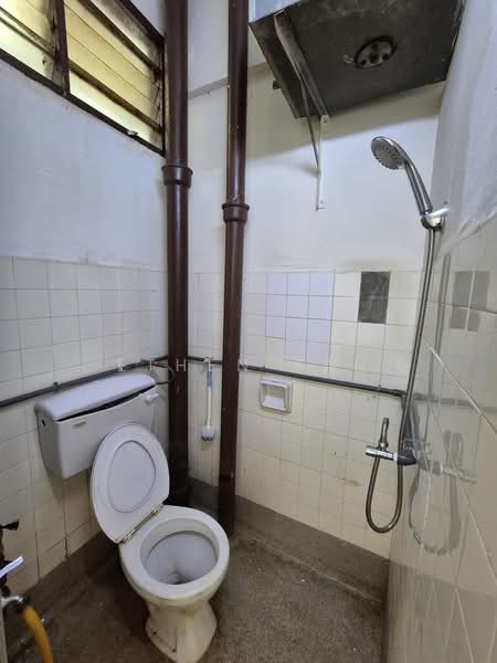 Pangsapuri untuk Dijual di Seri Nibung - Ethen Tan - Bathroom - PropertyGuru.com.my
