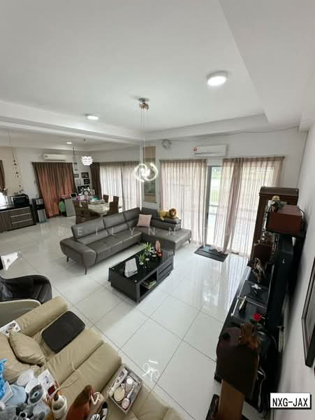 Rumah Berkembar untuk Dijual di Ambang Botanic (Klang) - Reilynn Tue - Living Room - PropertyGuru.com.my