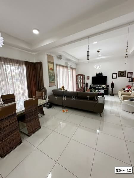 Rumah Berkembar untuk Dijual di Ambang Botanic (Klang) - Reilynn Tue - Living Room - PropertyGuru.com.my