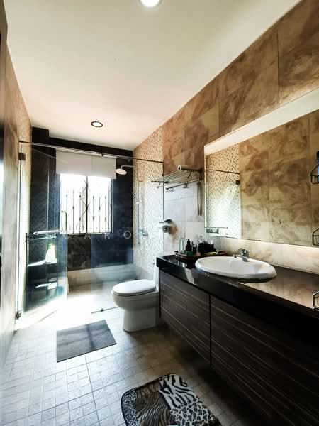 Bungalow for Rent in Bukit Damansara (Damansara Heights) - Carol Yong - Bathroom - PropertyGuru.com.my
