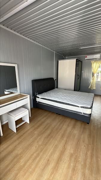 Rumah Teres untuk Disewa di Permas Jaya (Johor) - Hong Charng Lee - Bedroom - PropertyGuru.com.my