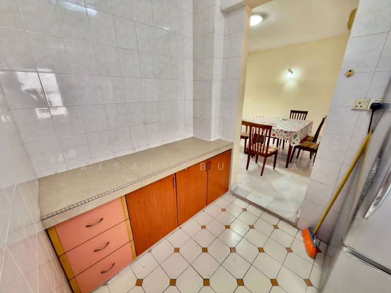 Condominium for Sale at Tiara Faber - Faisal Abu Omar - Kitchen - PropertyGuru.com.my
