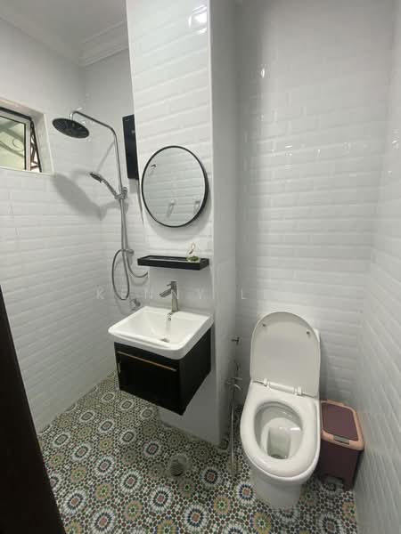 Rumah Bandar untuk Disewa di Seksyen 5 Wangsa Maju (Wangsa Maju) - Kenny Lee - Bathroom - PropertyGuru.com.my
