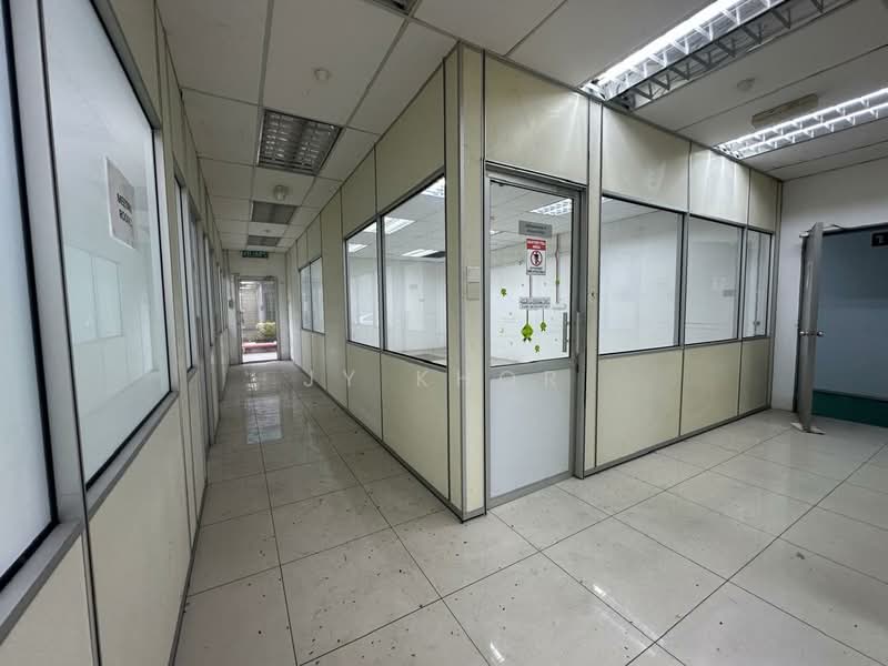 Detached Factory for Rent in Bayan Lepas Industrial Park (Bayan Lepas) - JY Khor - Corridor - PropertyGuru.com.my