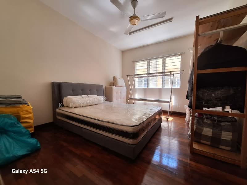 2.5-storey Terraced House for Sale in Bandar Putra Permai (Seri Kembangan) - KENT HUI LAU - Bedroom - PropertyGuru.com.my
