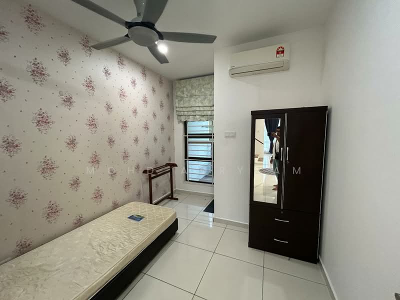 2.5-storey Terraced House for Rent in Alam Impian (Shah Alam) - Mohd Adryzam - Bedroom - PropertyGuru.com.my
