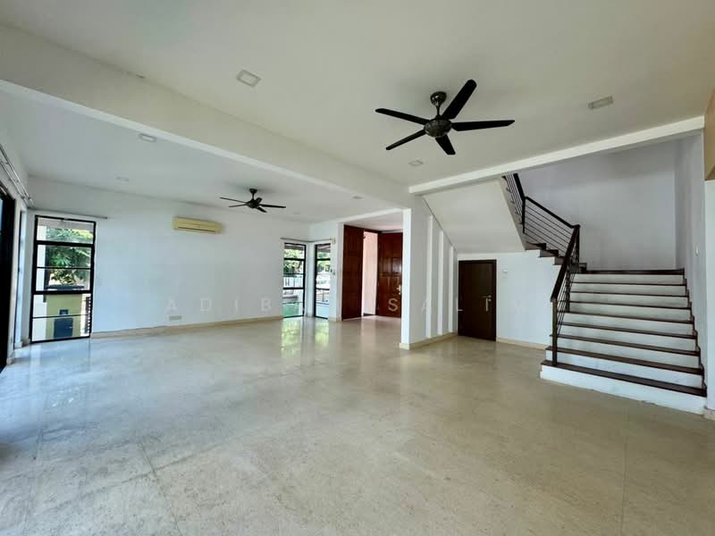 Semi-Detached House for Sale in Bukit Jelutong (Shah Alam) - Adibah Salim - Living Room - PropertyGuru.com.my