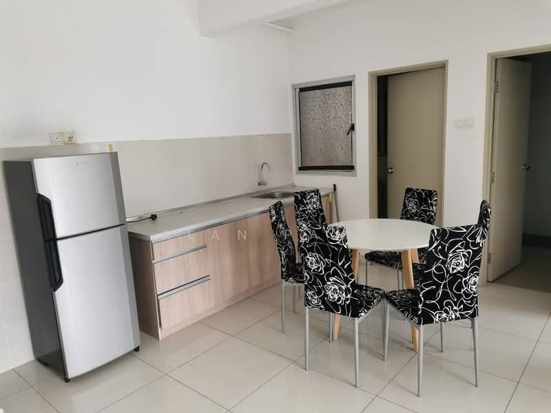 Servis Apartment untuk Dijual di Livia Residence @ C180 - Alan Pang - Kitchen - PropertyGuru.com.my