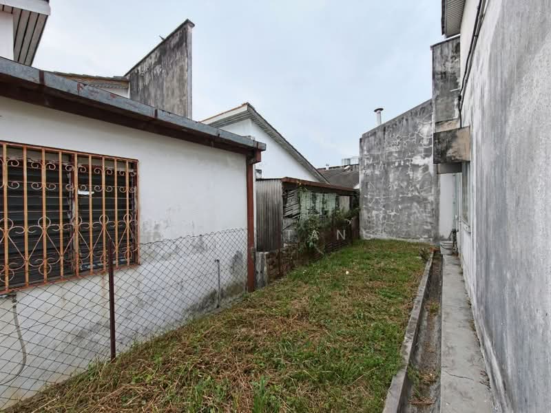 Semi-Detached House for Sale in Kampung Tebing Tinggi (Ipoh) - Gary Tang - Exterior - PropertyGuru.com.my
