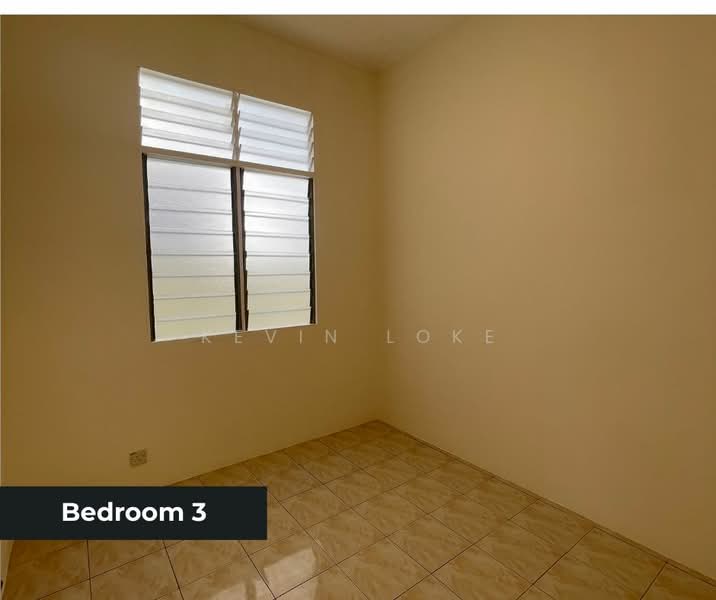 1-storey Terraced House for Sale in Bandar Saujana Putra (Tanjong Duabelas) - Kevin Loke - Bedroom - PropertyGuru.com.my