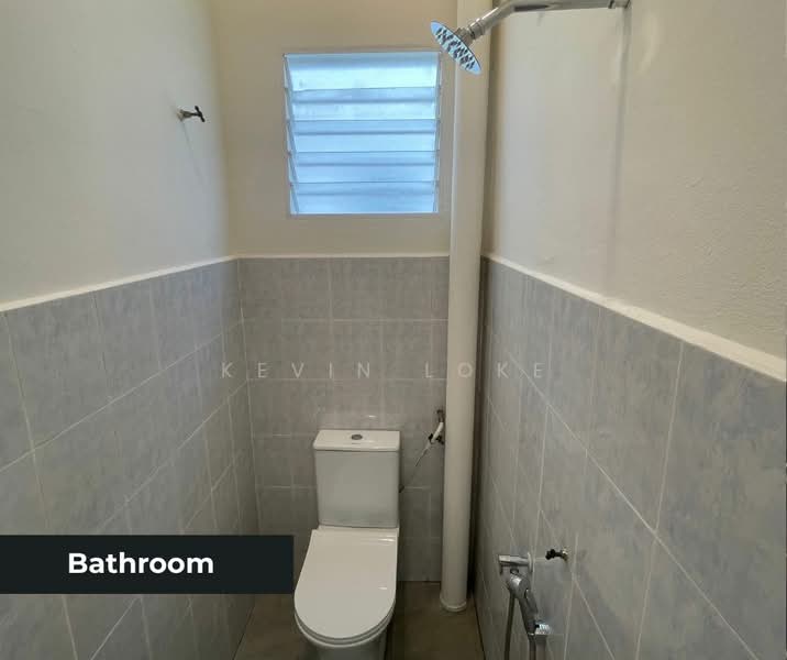 1-storey Terraced House for Sale in Bandar Saujana Putra (Tanjong Duabelas) - Kevin Loke - Bathroom - PropertyGuru.com.my