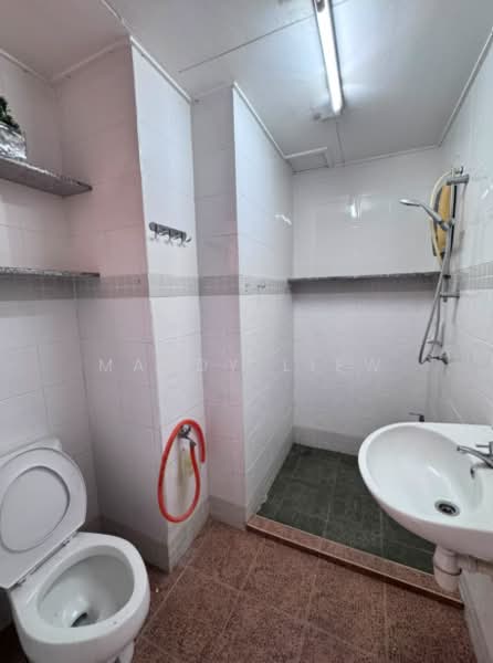 Pangsapuri untuk Disewa di Andari Townvilla - Mandy Liew - Bathroom - PropertyGuru.com.my