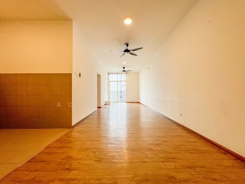 Kondominium untuk Dijual di Lakefront Homes - Adibah Salim - Living Room - PropertyGuru.com.my