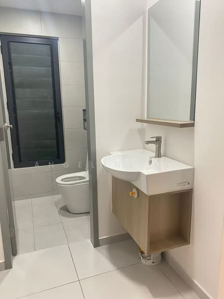 Servis Apartment untuk Disewa di Sinaran @ Utropolis - Angeline Tio - Bathroom - PropertyGuru.com.my