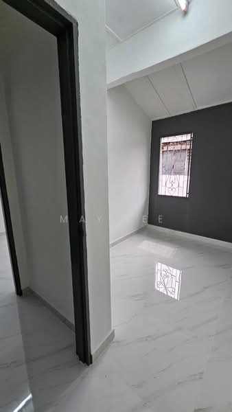 2-storey Terraced House for Sale in Taman Johor Jaya (Johor Bahru) - May Lee - Interior - PropertyGuru.com.my