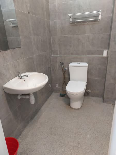 Rumah Teres 2 Tingkat untuk Disewa di Dengkil (Selangor) - Lucas Tam - Bathroom - PropertyGuru.com.my