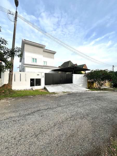 Bungalow for Sale in Bangi (Selangor) - Fazri . - PropertyGuru.com.my