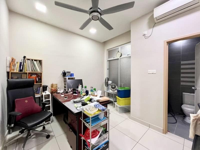 Cluster House for Sale in Taman Gaya (Ulu Tiram) - Yik Tat - PropertyGuru.com.my