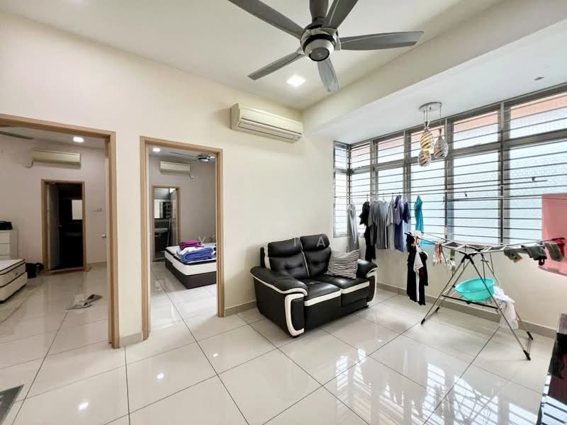 Cluster House for Sale in Taman Gaya (Ulu Tiram) - Yik Tat - PropertyGuru.com.my