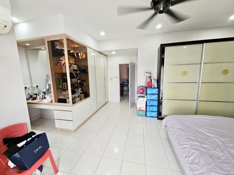 Cluster House for Sale in Taman Gaya (Ulu Tiram) - Yik Tat - PropertyGuru.com.my
