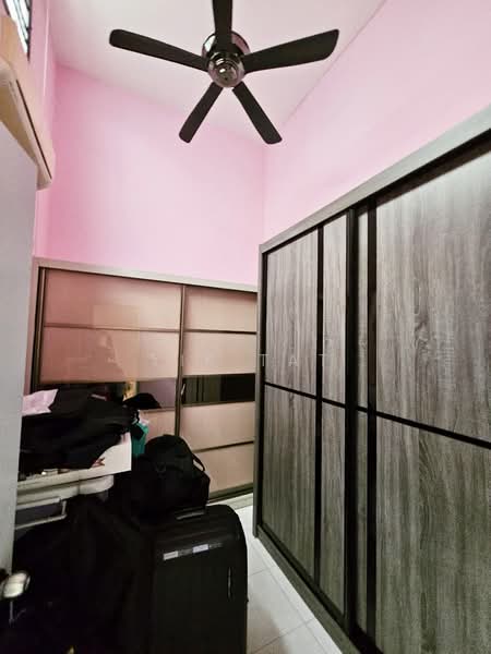 Cluster House for Sale in Taman Gaya (Ulu Tiram) - Yik Tat - PropertyGuru.com.my