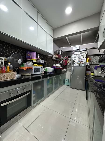 Condominium for Sale at Armanee - Yau Thai Soo - Kitchen - PropertyGuru.com.my