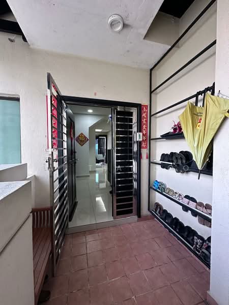 Condominium for Sale at Armanee - Yau Thai Soo - Entrance - PropertyGuru.com.my