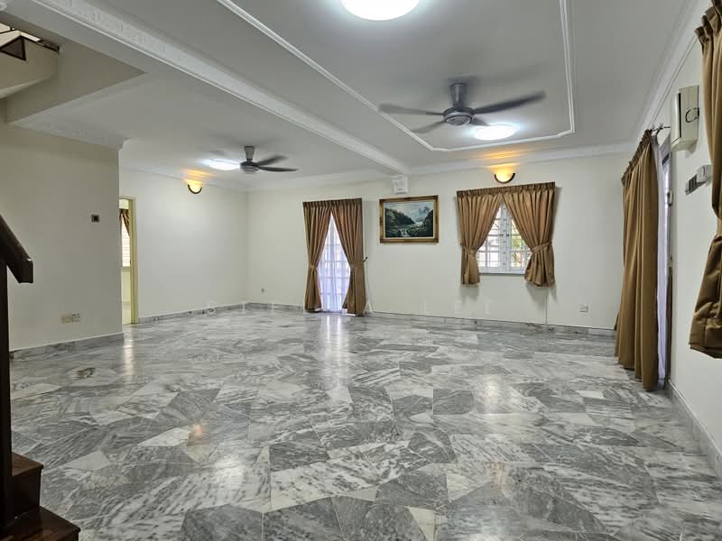 Rumah Berkembar untuk Disewa di Kajang (Selangor) - Stella Lee - Living Room - PropertyGuru.com.my