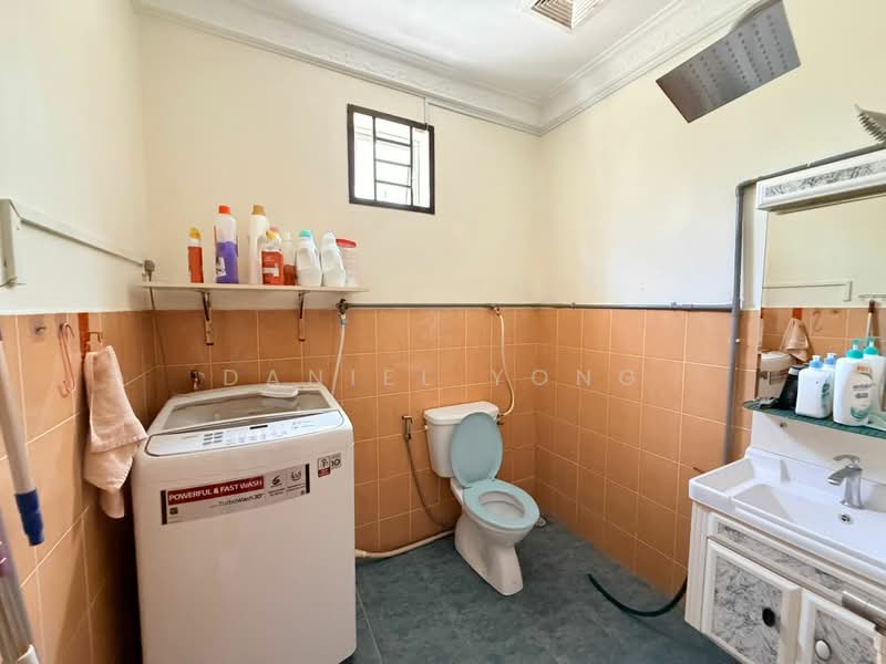 2-storey Terraced House for Sale in Taman Nusa Indah (Iskandar Puteri (Nusajaya)) - Daniel Yong - Bathroom - PropertyGuru.com.my