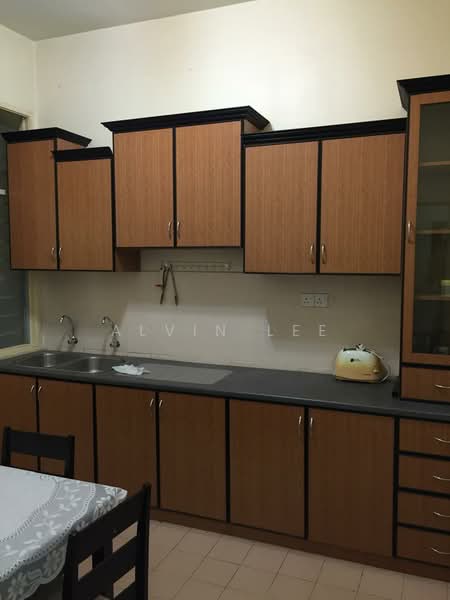 Rumah Teres untuk Dijual di Taman Desa Karunmas (Balakong) - Alvin Lee - Kitchen - PropertyGuru.com.my