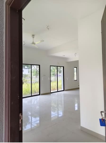 Rumah Teres 2 Tingkat untuk Dijual di Rawang (Selangor) - Eugene Yap - Living Room - PropertyGuru.com.my
