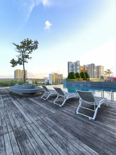Servis Apartment untuk Disewa di Marina Residence - Sharon Ong - Pool - PropertyGuru.com.my