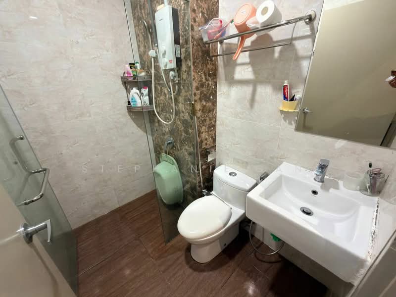 Kondominium untuk Dijual di Laguna Heights (Bukit Laguna) - Stephanie Gan - Bathroom - PropertyGuru.com.my