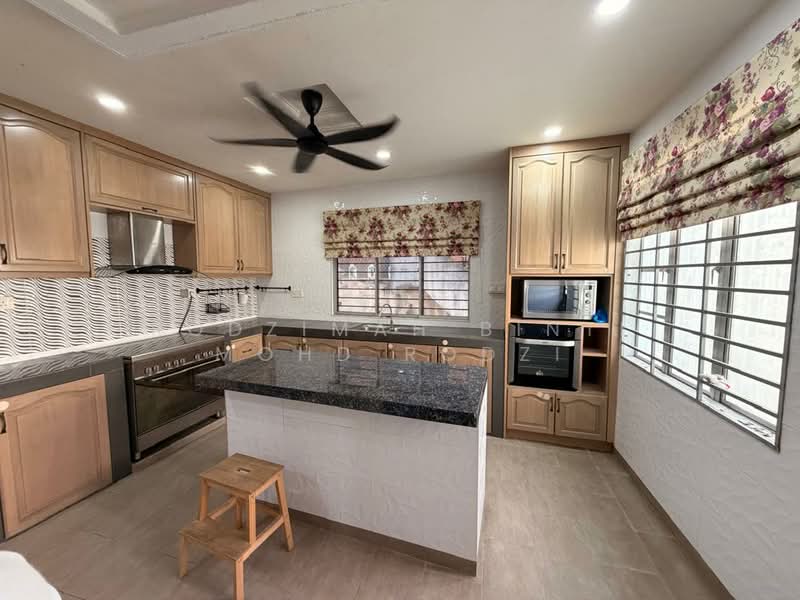 2-storey Terraced House for Sale in Denai Alam (Shah Alam) - Rodzimah Binti Mohd Rodzi - Kitchen - PropertyGuru.com.my