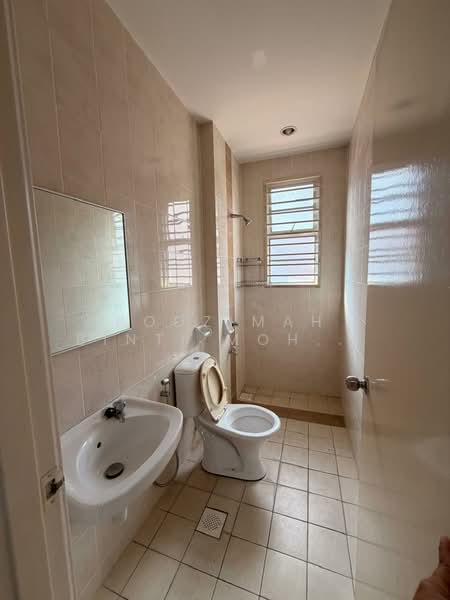 2-storey Terraced House for Sale in Denai Alam (Shah Alam) - Rodzimah Binti Mohd Rodzi - Bathroom - PropertyGuru.com.my