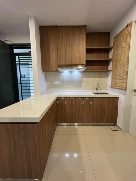 Servis Apartment untuk Disewa di Midlands City - Maznee Realtor - Kitchen - PropertyGuru.com.my