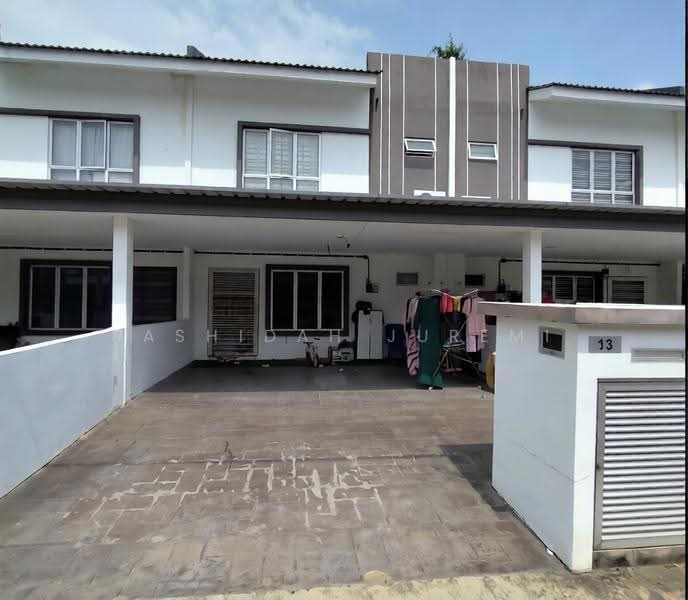 Rumah Teres untuk Dijual di Kuala Selangor (Selangor) - Rashidah Juremi - Exterior - PropertyGuru.com.my