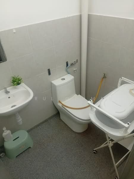 1-storey Terraced House for Sale in Taman Bandar Ekar (Rantau) - Azrul Othman - Bathroom - PropertyGuru.com.my