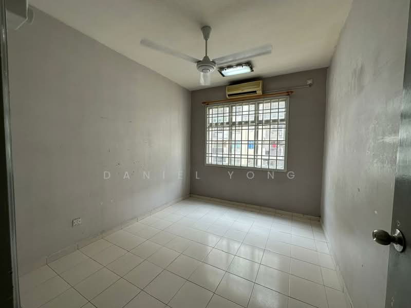 Pangsapuri untuk Dijual di Villa Krystal @ Bandar Selesa Jaya - Daniel Yong - Interior - PropertyGuru.com.my